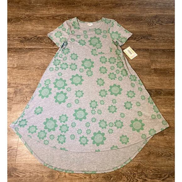 NWT LuLaRoe Carly 1 Pocket T-shirt Dress Grey With Green Flowers XS - Picture 2 of 9